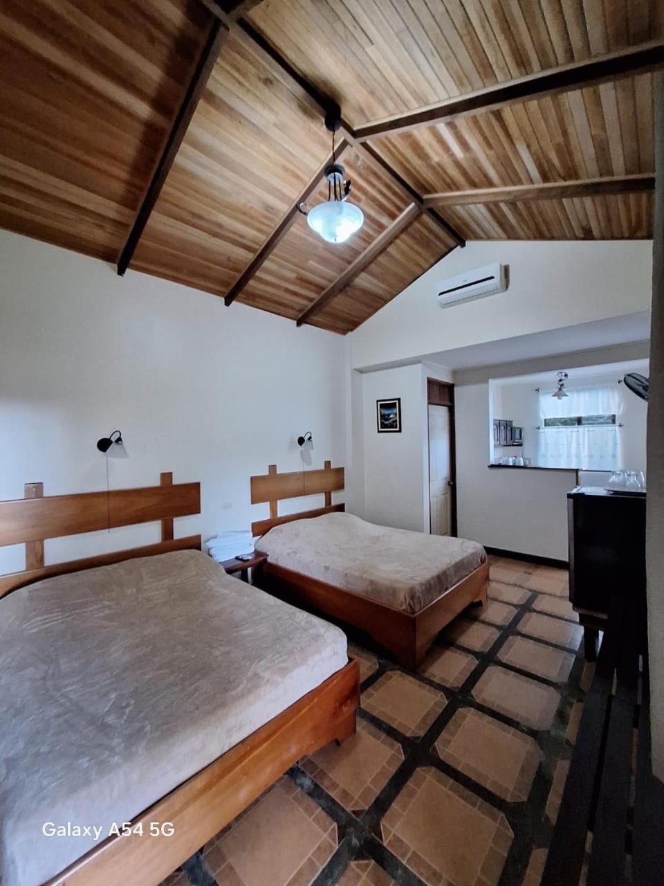 La Fortuna Iris Arenal Hotel المظهر الخارجي الصورة